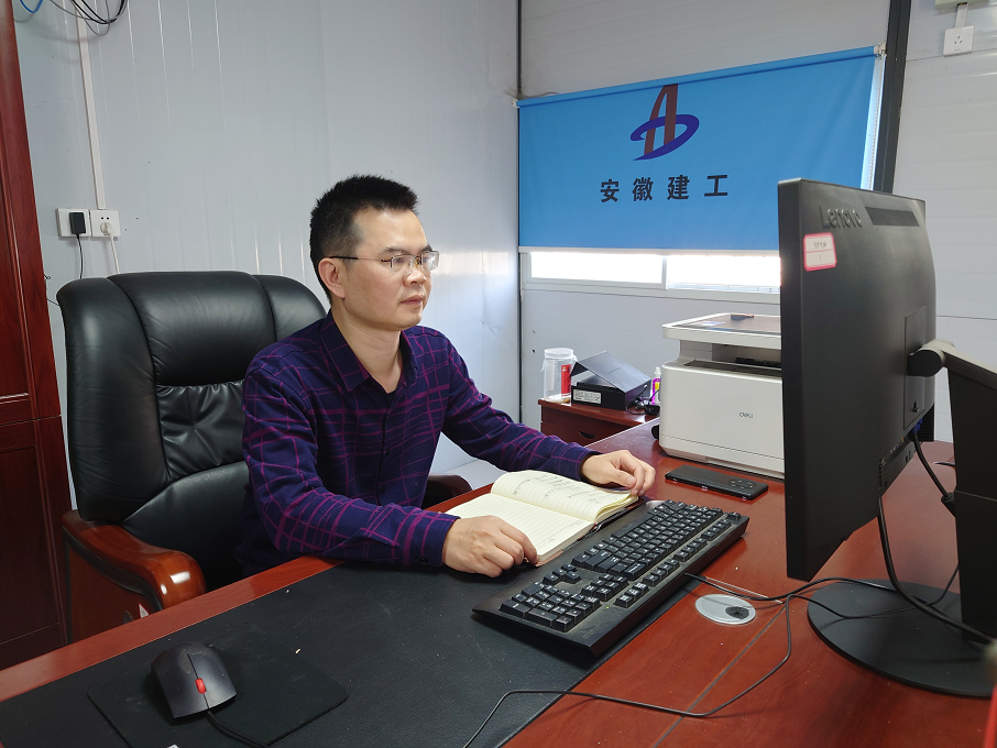 基層職工熱議黨的二十大系列報(bào)道（五） ：攻堅(jiān)克難、奮勇前行，向公司交出一份份高質(zhì)量答卷！