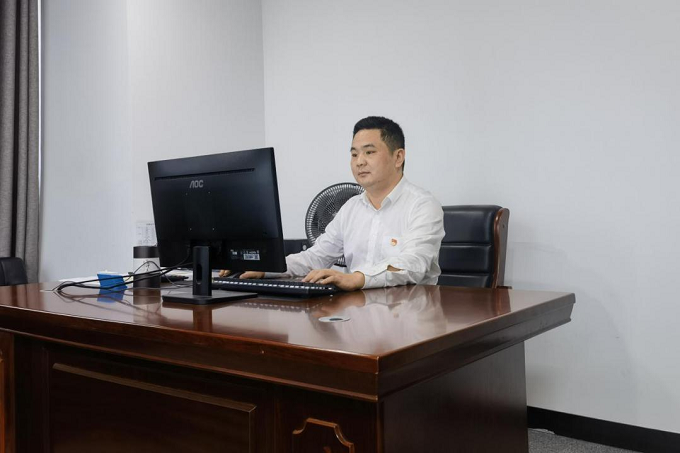 基層職工熱議黨的二十大系列報(bào)道（三） ：愛崗敬業(yè)、無私奉獻(xiàn)，在公司高質(zhì)量發(fā)展中拼搏奮斗